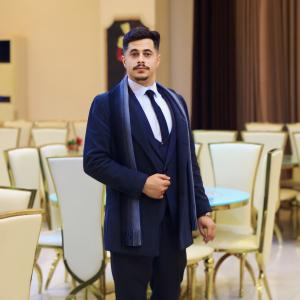 الاستاذ عامر محمود عثامنة