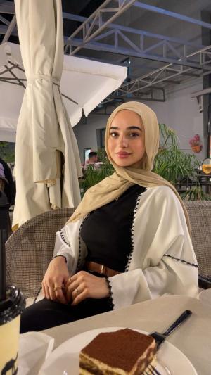 ايات علي الحسيني