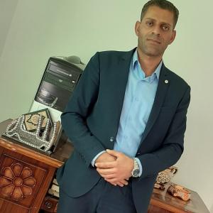 أشرف ابو ريان